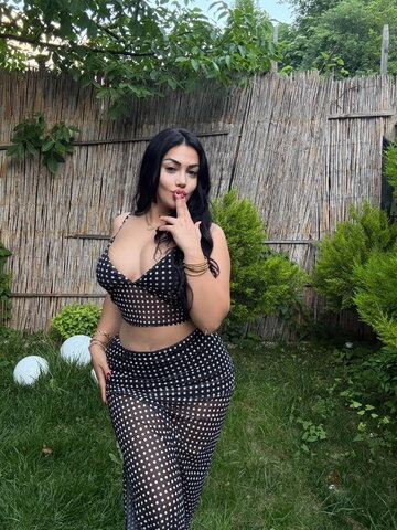 Melisa Reyhan Koçer nude photo 8