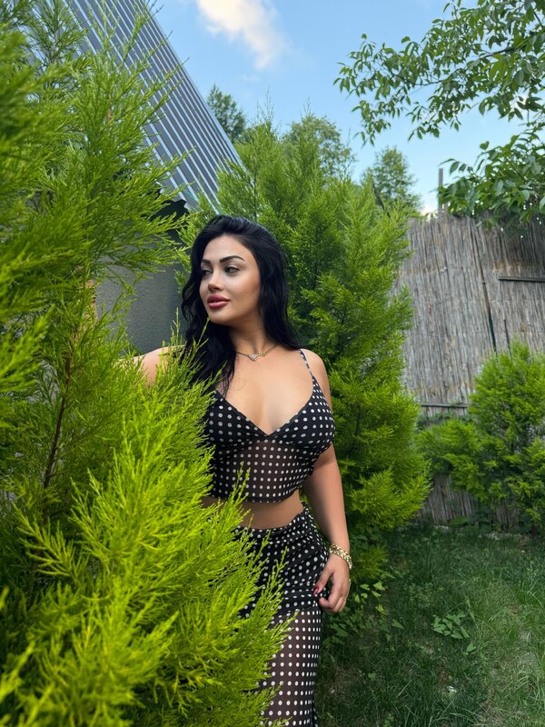 Melisa Reyhan Koçer nude photo 16
