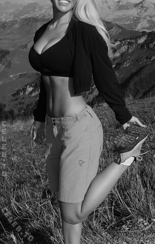 Melisande.mlnk photo 2