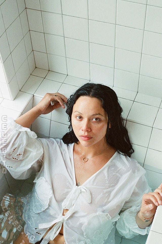 Melissa O nude photo 3