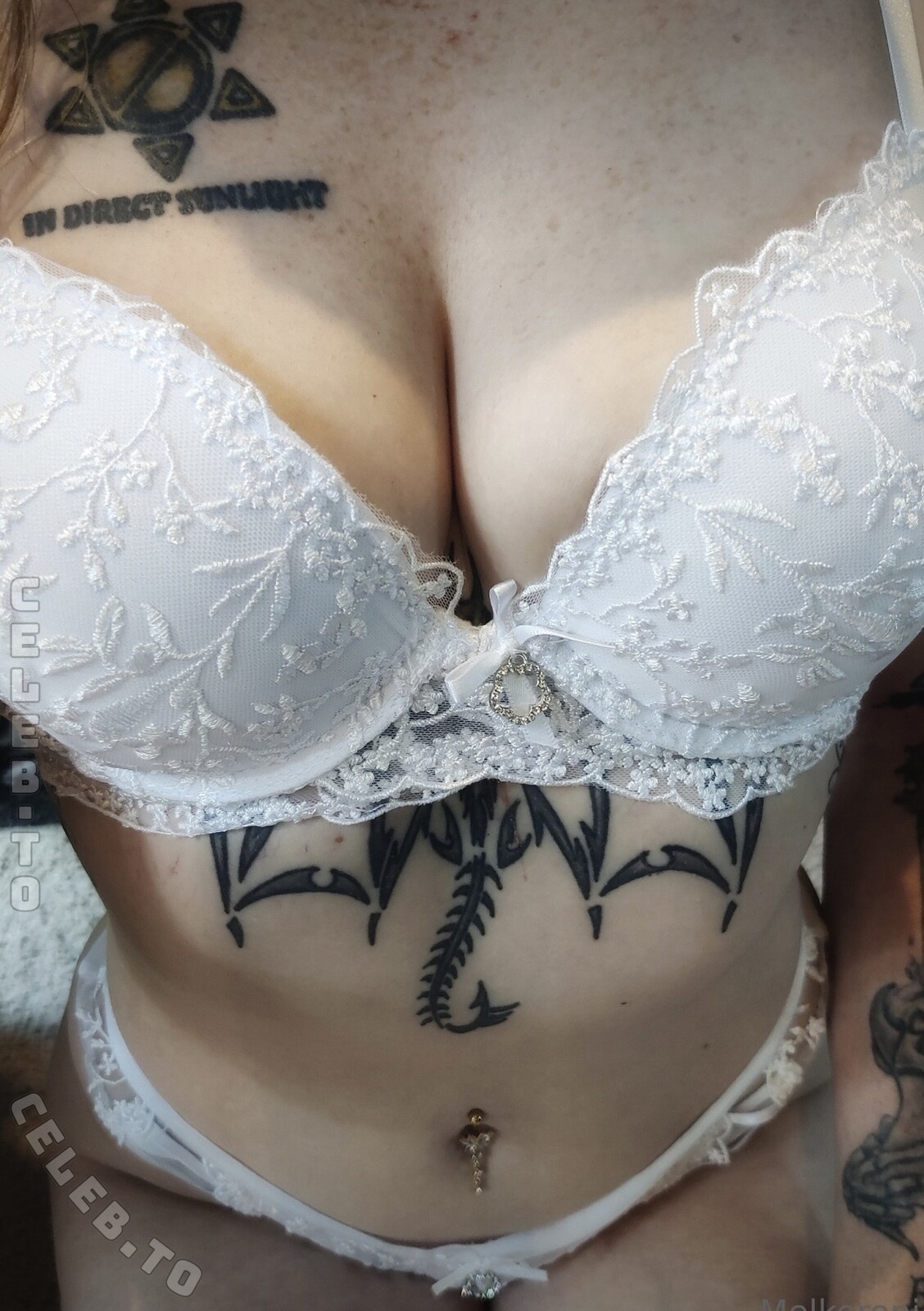 melkeroni nude photo 6