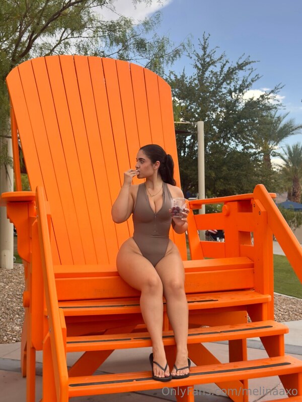 Mel_liftz nude photo 2
