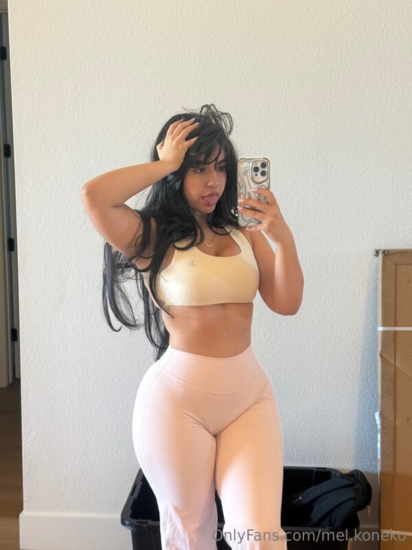 Mel_liftz nude photo 23