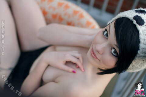 Mellisa Clarke nude photo 25