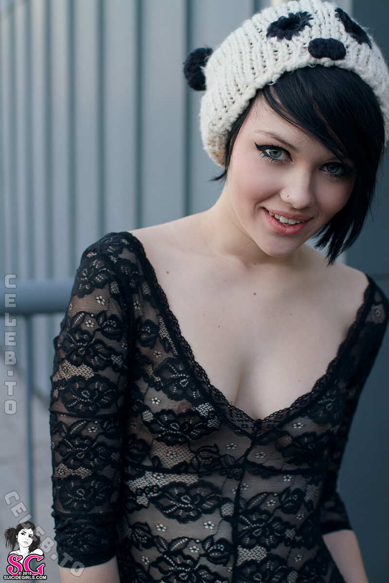 Mellisa Clarke nude photo 17
