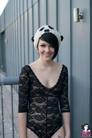 Mellisa Clarke nude photo 2