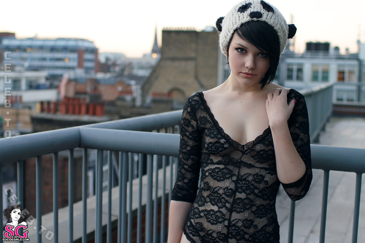 Mellisa Clarke nude photo 19