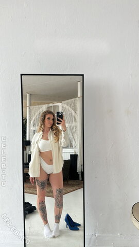 m_ellixx nude photo 4