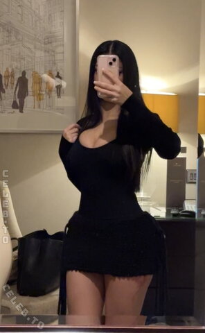 melodi.mzd nude photo 17