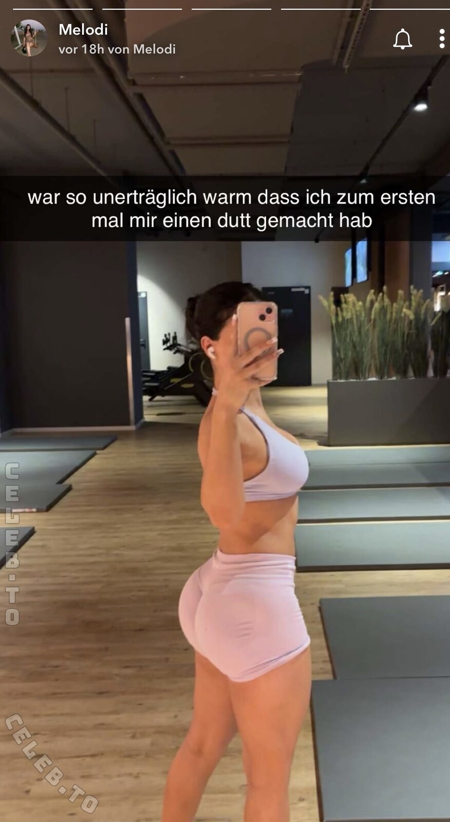 melodi.mzd nude photo 1