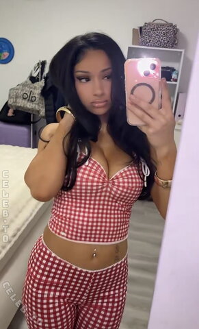 melodi.mzd nude photo 7