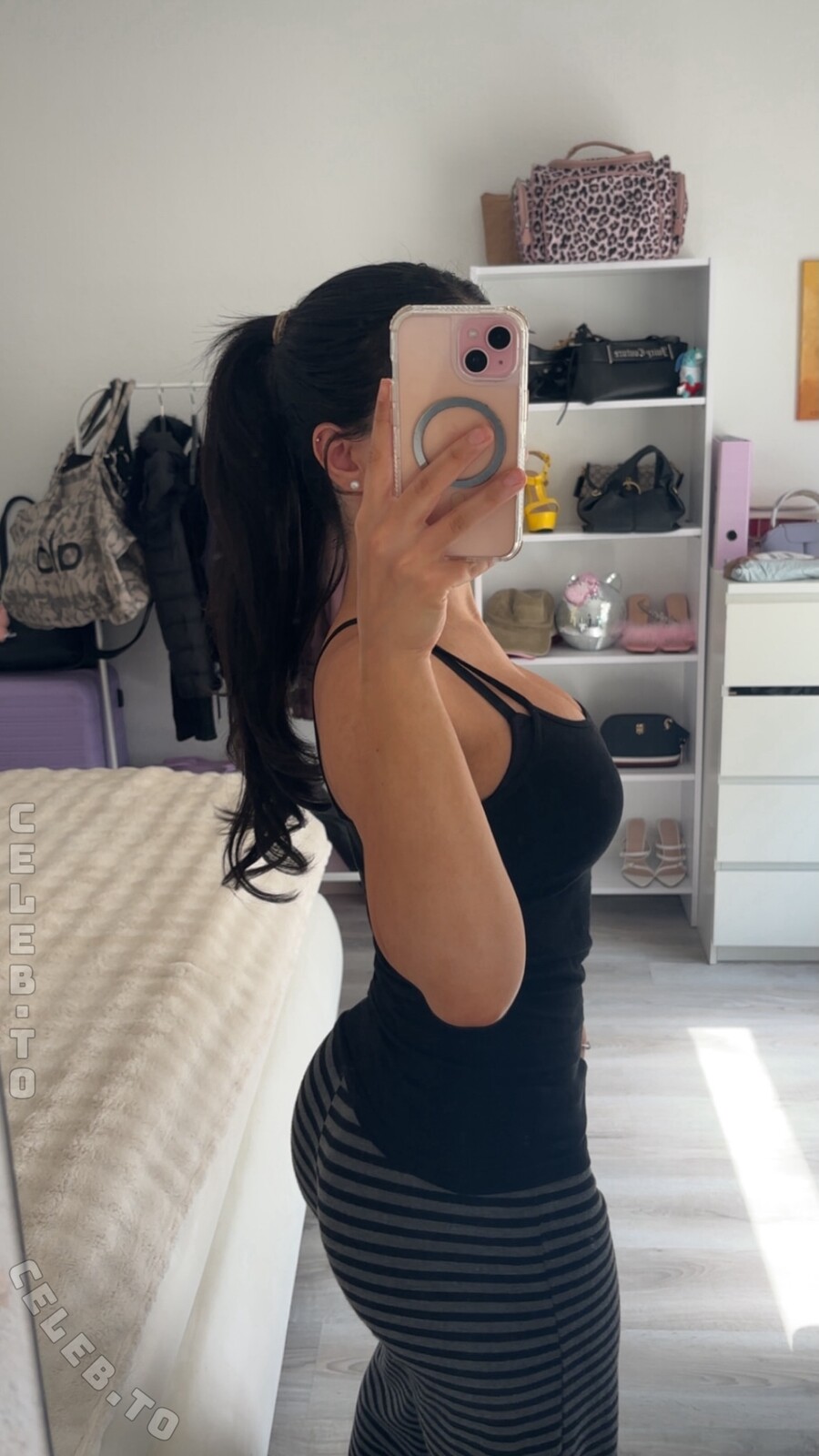 melodi.mzd nude photo 1