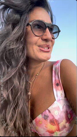 meltem_mrz Hot (1 photo)