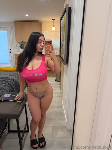 Melztube Sexy (4 photos)