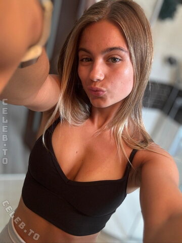 Me_martiina nude photo 2