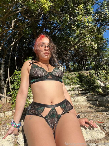 meowlenna nude photo 61