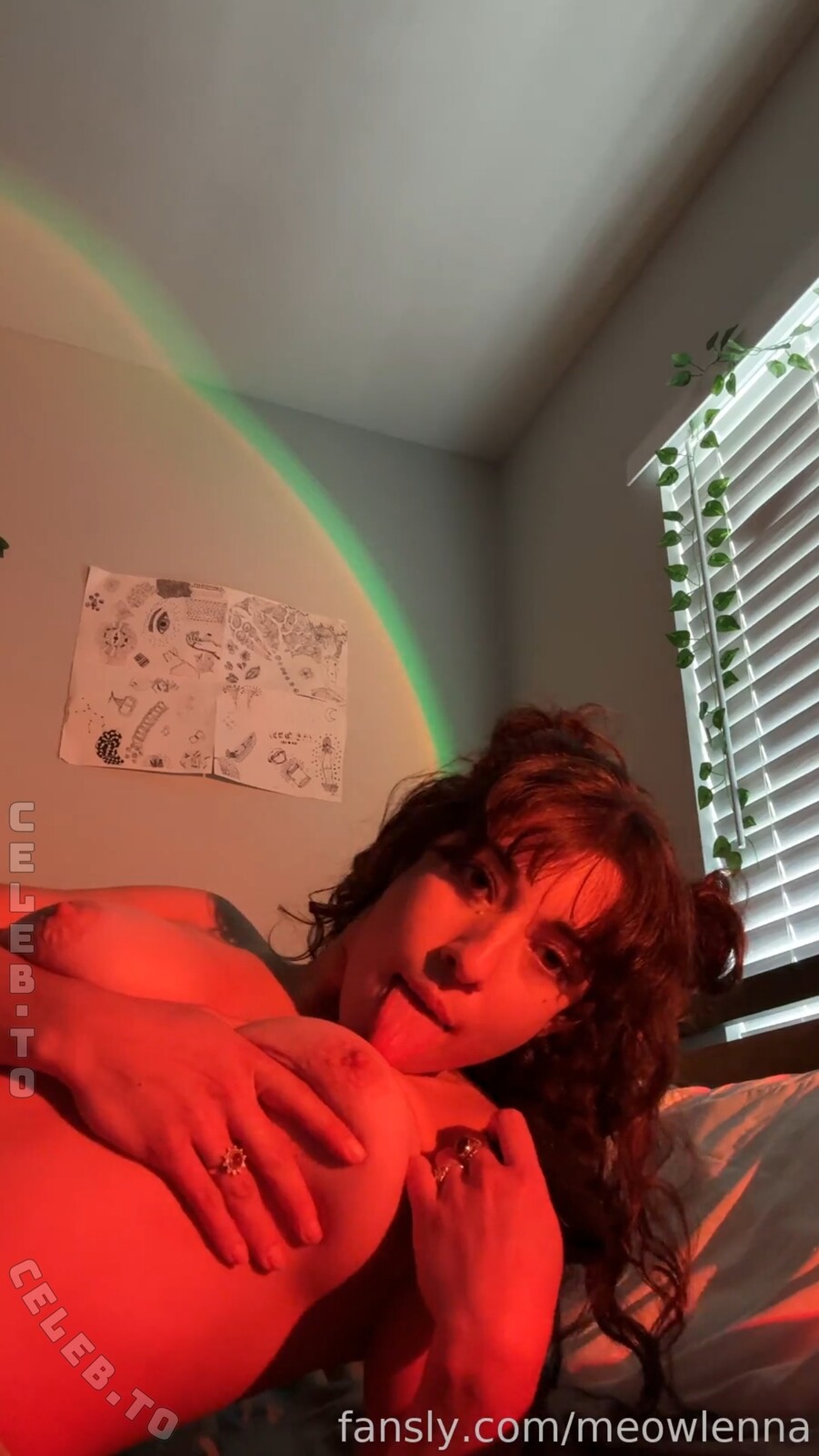 meowlenna nude photo 1