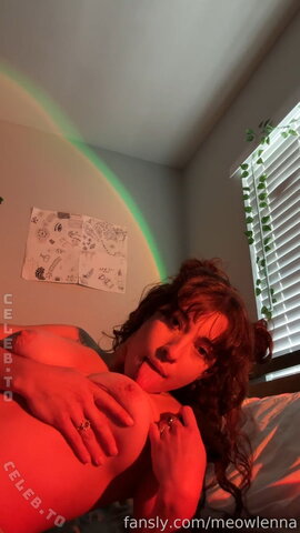 meowlenna Hot (1 photo)
