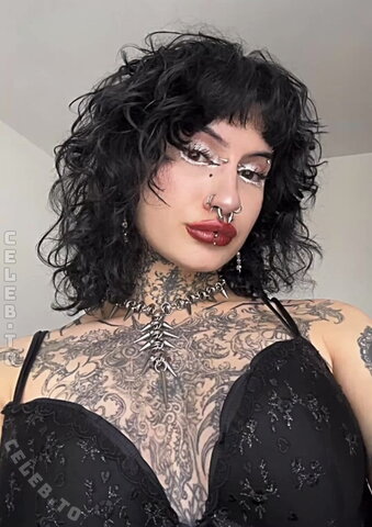 Merihold nude photo 3