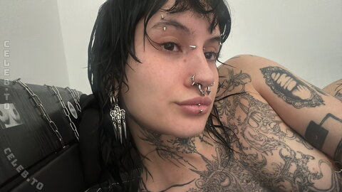 Merihold nude photo 2