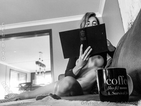 Merindahbrooke nude photo 33