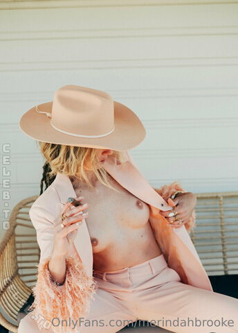 Merindahbrooke nude photo 20