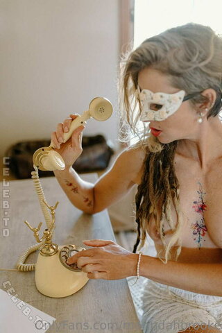 Merindahbrooke photo 4