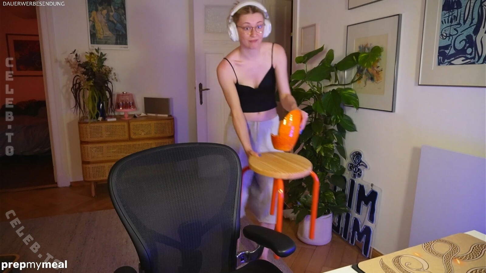 Merleperle nude photo 1