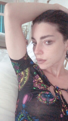Merve bolugur nude photo 1
