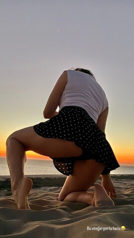 Merve Elmas nude photo 18