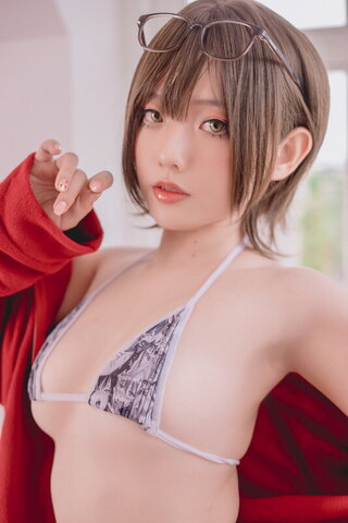 Messie Huang nude photo 213