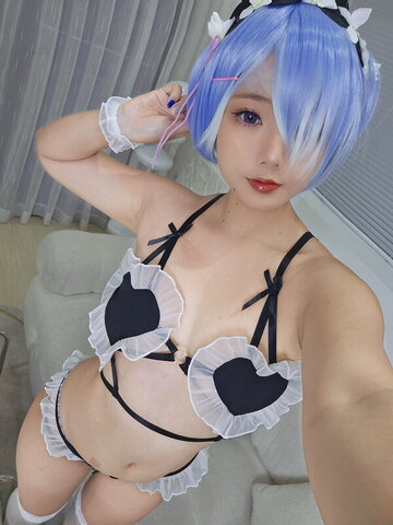 Messie Huang nude photo 124