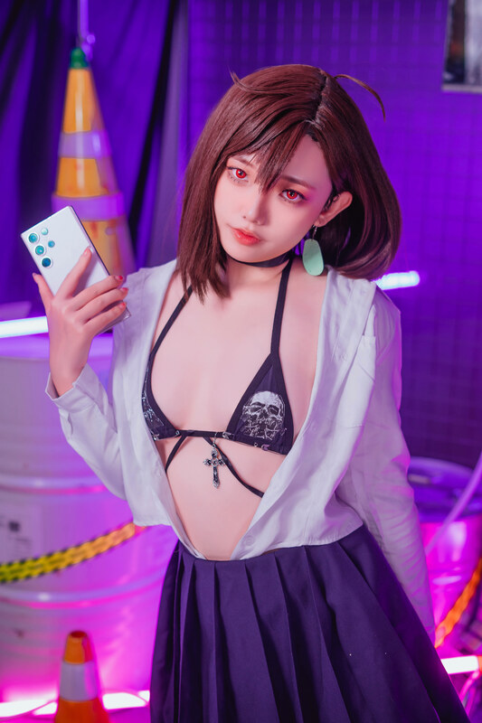Messie Huang nude photo 16