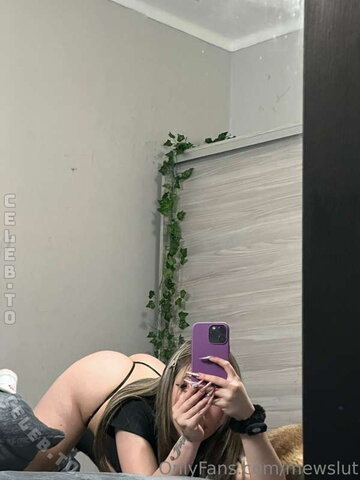 Mewslut nude photo 104