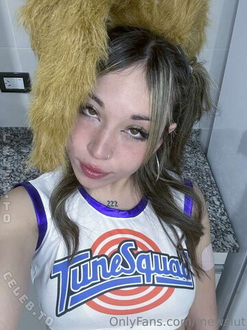Mewslut nude photo 56