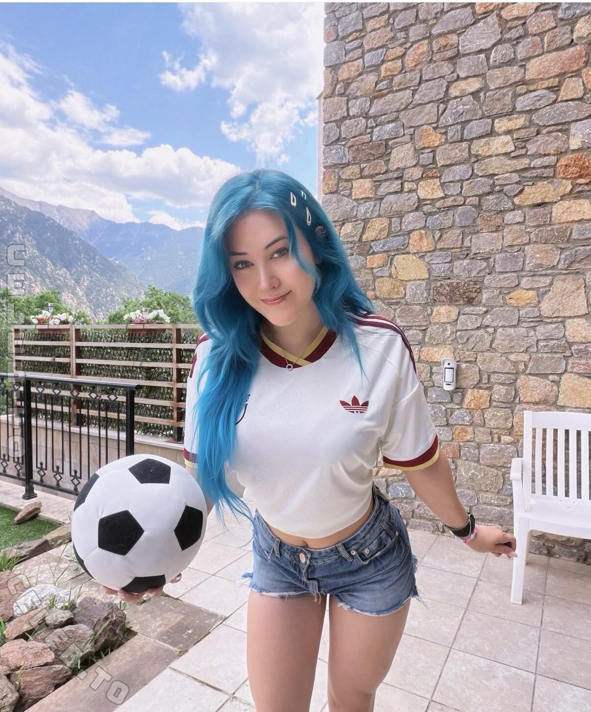 Mhere_mer nude photo 4