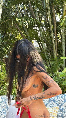 Mia Khalifa nude photo 321