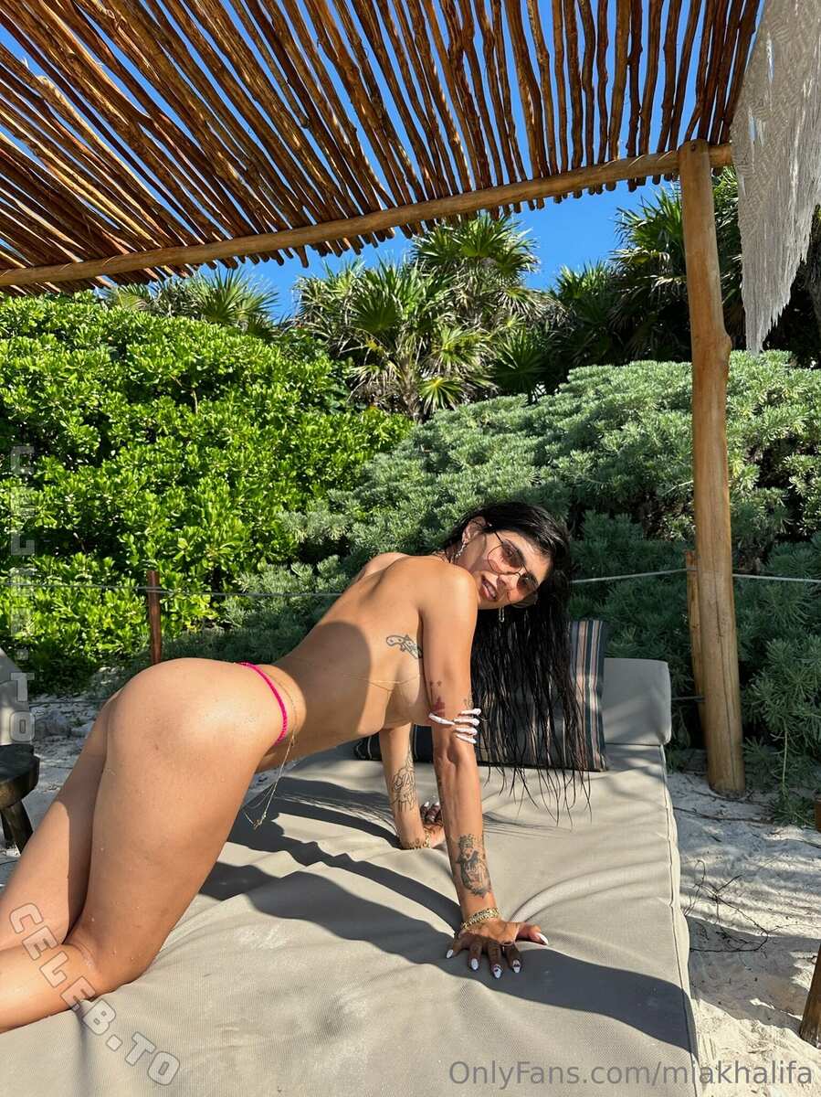 Mia Khalifa nude photo 1