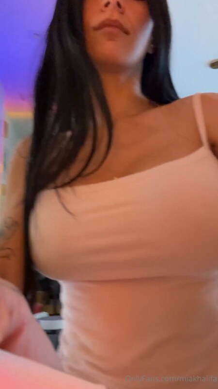 Mia Khalifa nude photo 6