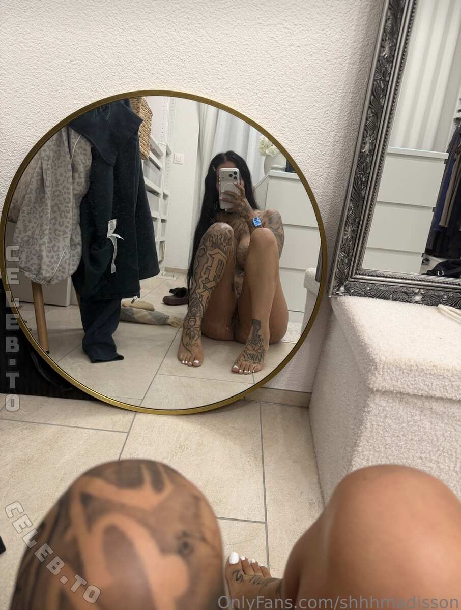 Mia Madisson nude photo 1