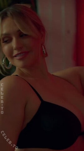 Mia Malkova nude photo 9