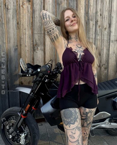 Mia Plaisir nude photo 50