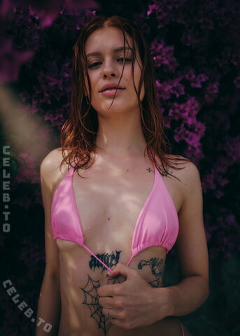 Mia Stone photo 1