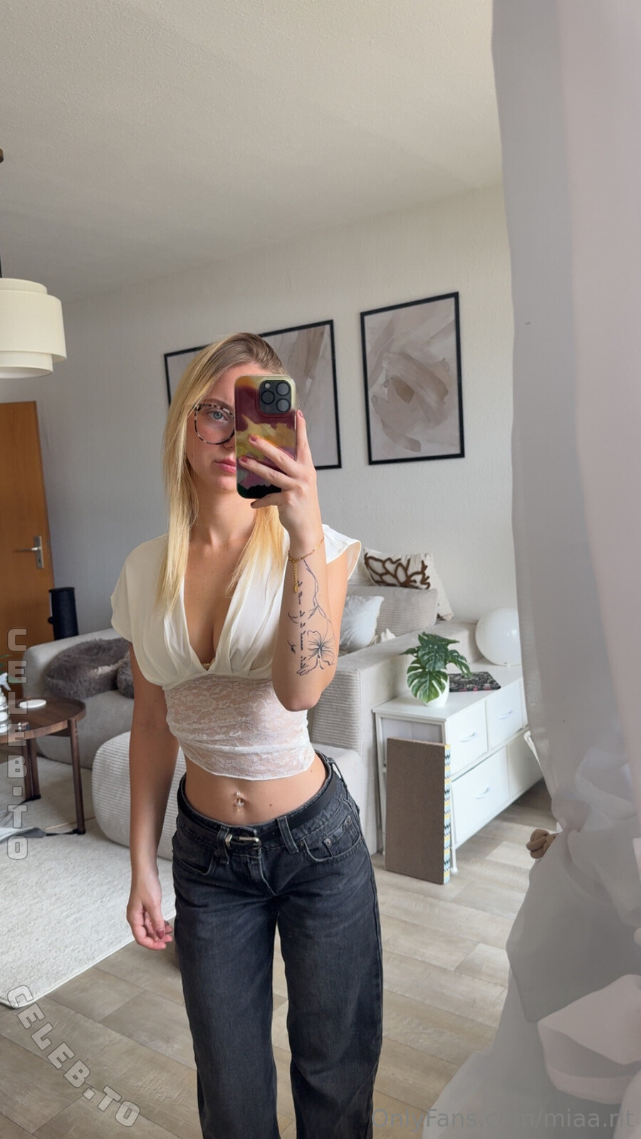 Miaa.rlt nude photo 5