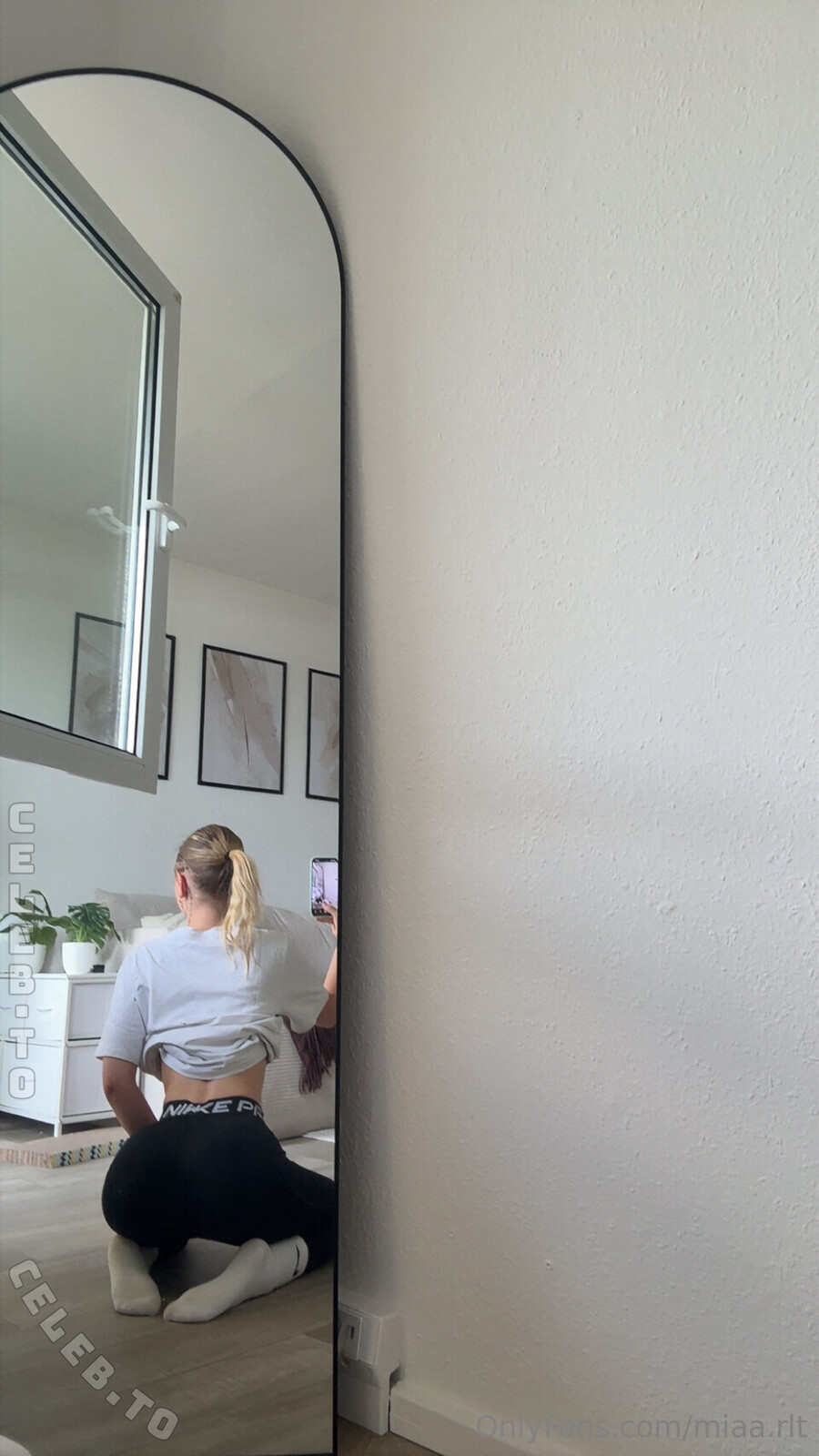 Miaa.rlt nude photo 7
