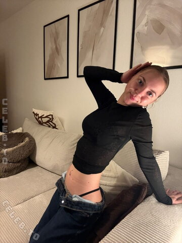Miaa.rlt nude photo 22