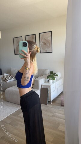 Miaa.rlt nude photo 16
