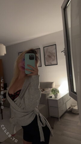 Miaa.rlt nude photo 11