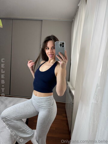 mia.belle nude photo 41