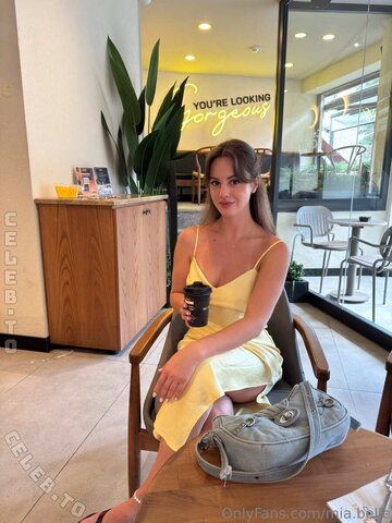 mia.belle – Do we want together coffee drink?